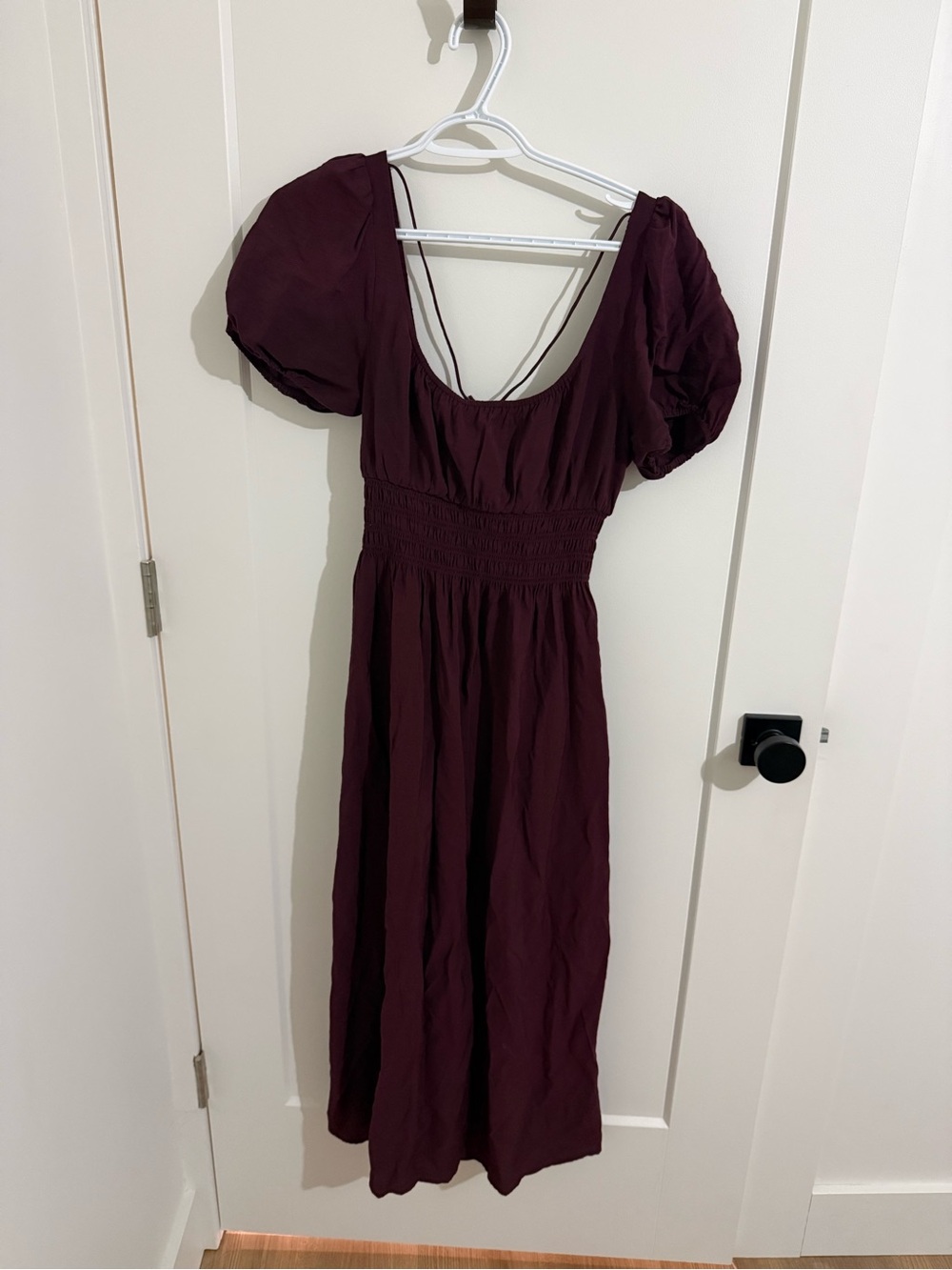 Abercrombie & Fitch Plum Puff-Sleeve Smocked Midi Dress